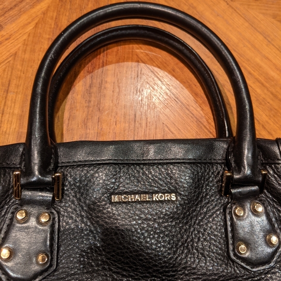 Authentic Michael Kors purse - Picture 7 of 9